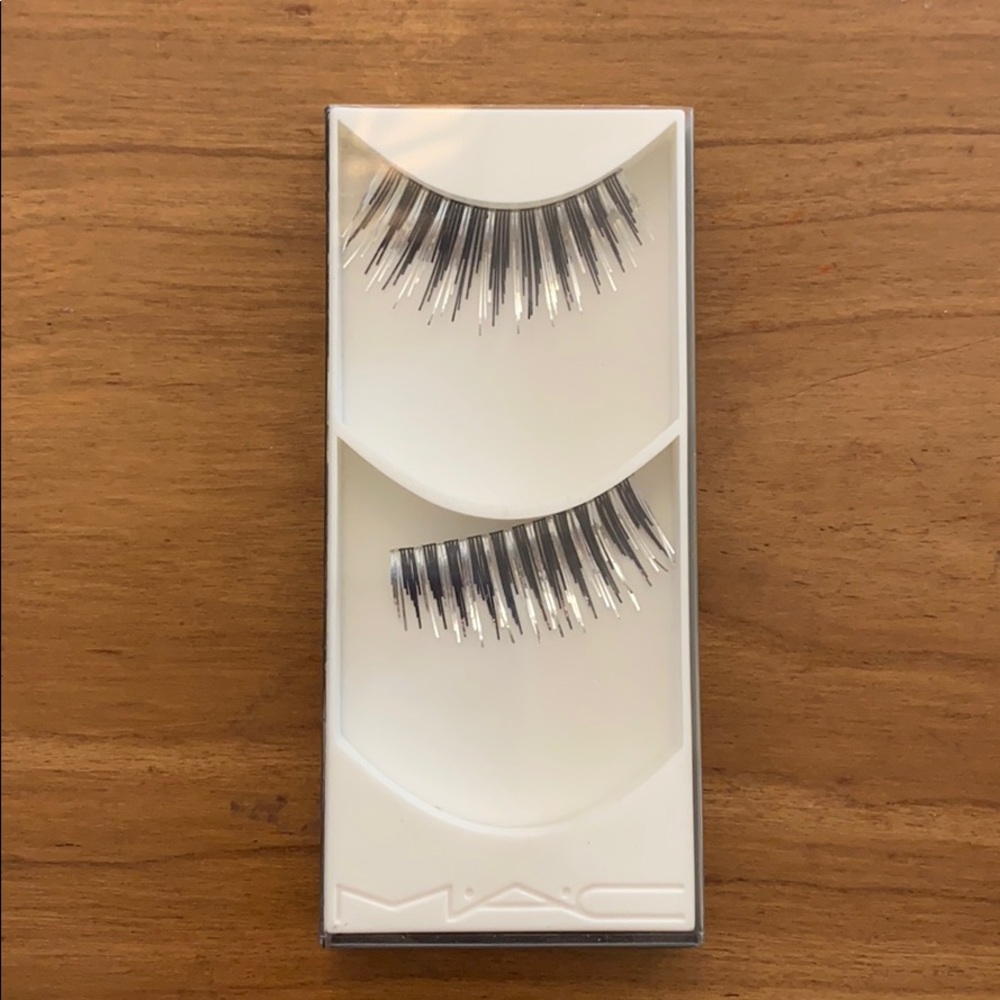 MAC Cosmetics LE False Lashes